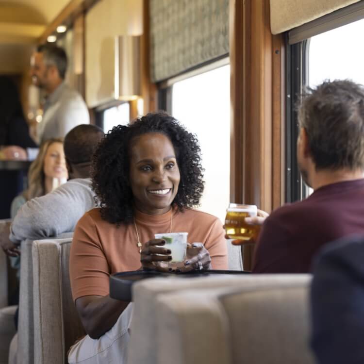 Rocky-Mountaineer-intro_wymr9x